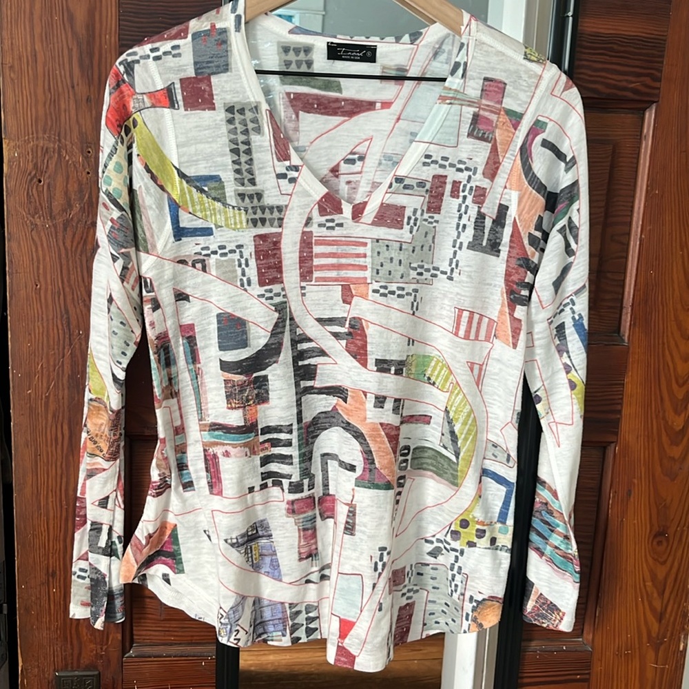 Inoah long sleeve top size Small